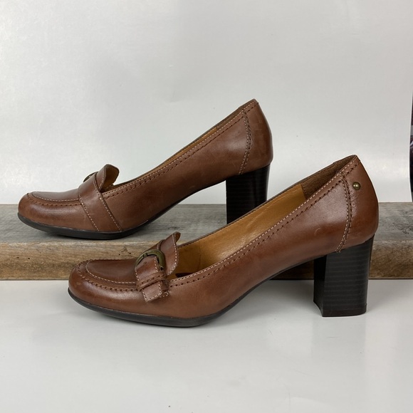 Naturalizer Brown Leather Heeled Loafer, Size 6.5 - Picture 7 of 16